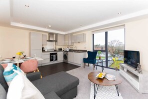 Living room - DreamInn Modern Apartment Free Parking (York)