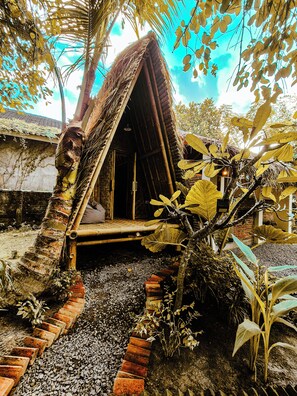 Front of property - Same Same Bungalows Eco Lodge (Kuta)