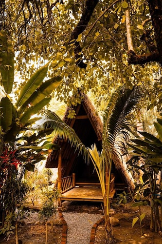 Same Same Bungalows Eco Lodge