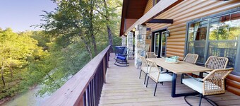 River Front Luxury 3 Bedroom ON Glover River UPDATED