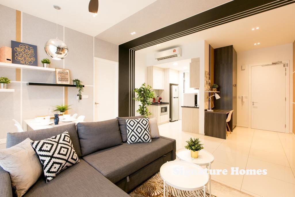 1BR LUXEHOME @ BUKIT BINTANG & KL CITY | Living room | 40-inch Smart TV with satellite channels, TV, streaming services