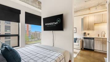 Iron/ironing board, free WiFi, bed sheets