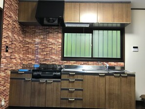 Private kitchenette - Forestcottage kiki. (Fujiyoshida)