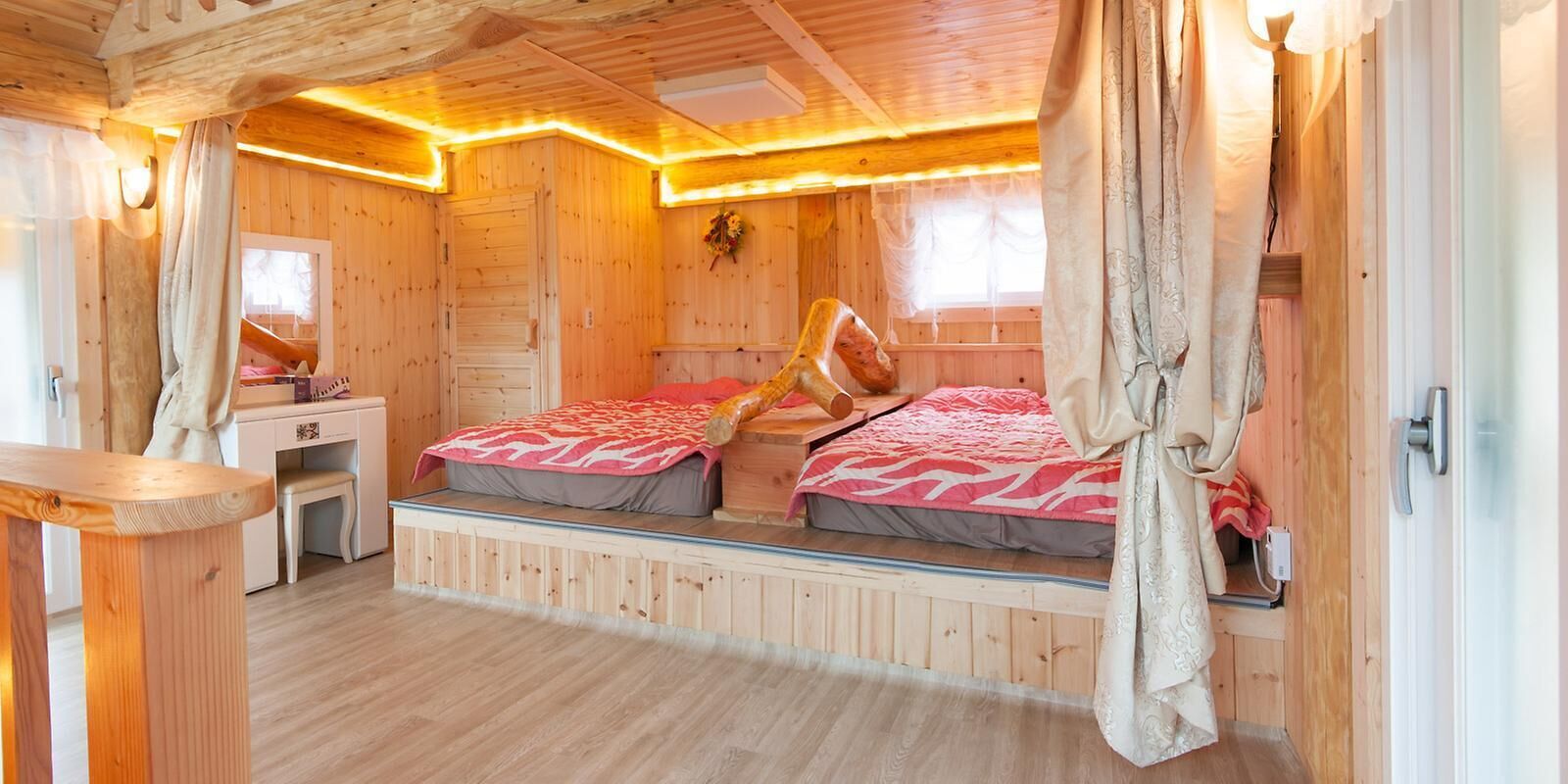 8 Person Suite Private Residence | 免费 WiFi