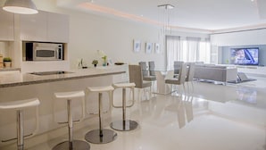 Unclassified image, 5 of 13, button - Corto Maltes 301 waterfront apartment (Playa del Carmen)