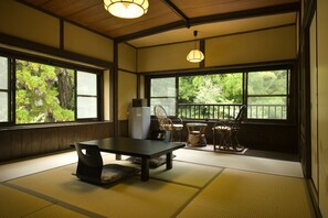 ห้องทราดิชันนัล, ห้องมุม (Japanese Style) | ตู้นิรภัยในห้องพัก, ห้องพักตกแต่งอย่างมีเอกลักษณ์, Wi-Fi ฟรี