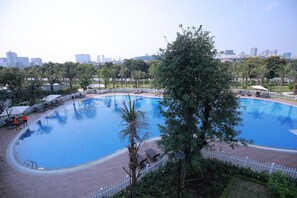 Indoor pool, outdoor pool