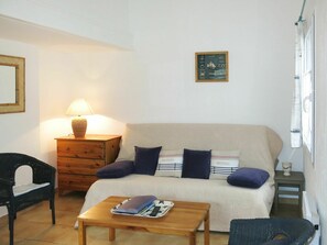 TV - Beautiful apartment for 4 guests with WIFI, TV and terrace (La Grainetière)