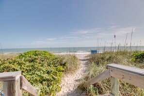 Beach nearby - Lavish Vero Beach Escape with Pool, Patio + Dock! (Vero Beach)