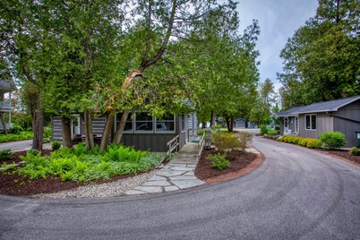 Walk to Everything Ephraim has to Offer! Pet Friendly! Great Wifi!