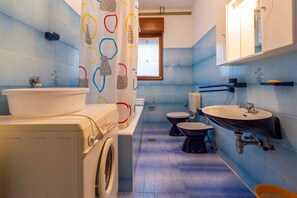 Bidet - Holiday apartment with barbecue and Wi-Fi (Dramalj)