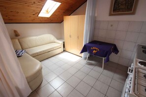 TV - Holiday apartment mit Meerblick (Dramalj)