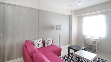 Executive Studio | Ruang tamu | TV skrin rata