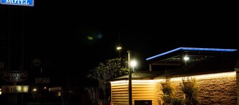 Modern Motel