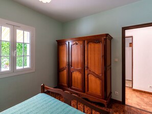 3 Schlafzimmer, Reisekinderbett, kostenloses WLAN