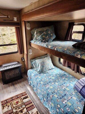 2 Schlafzimmer, Bügeleisen/Bügelbrett, Reisekinderbett, kostenloses WLAN