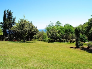 Property grounds - Beautiful apartment for 6 people with A/C, WIFI, TV, terrace, pets allowed and panoramic view (Prunete)