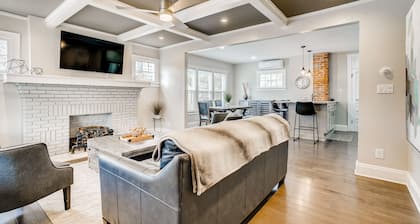 2 King Beds, Close to OSU, Zoo & Columbus' Best!
