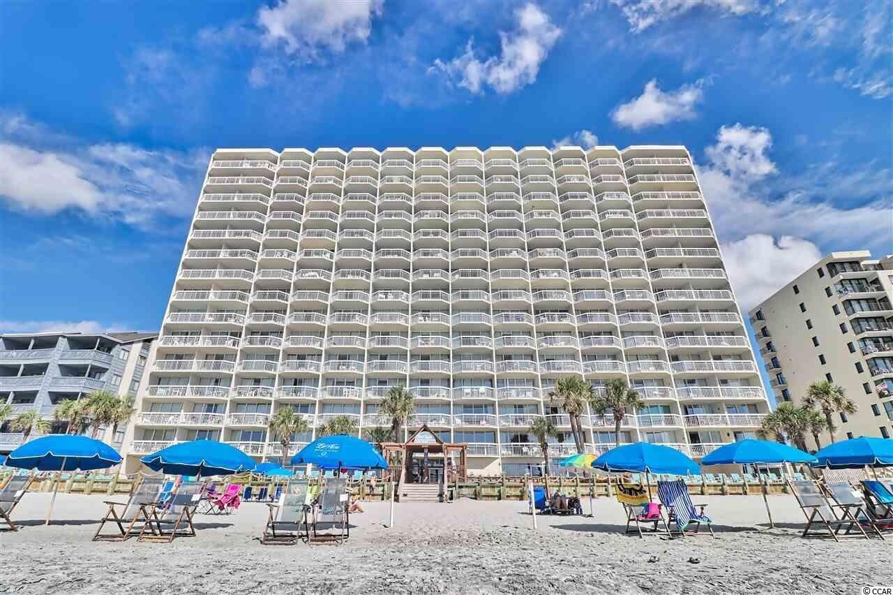 Top left corner is your extra large private duel balcony for penthouse 1512!