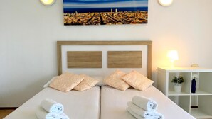 Unclassified image, 2 of 36, button - LES TERRASSES de Cala Llevado (Tossa del mar)
