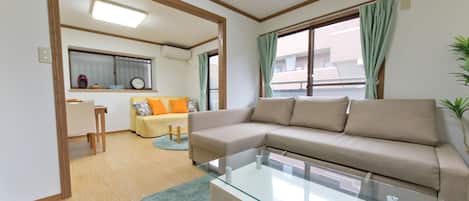 Ferienhaus, 3 Schlafzimmer | Wohnzimmer | Flachbildfernseher