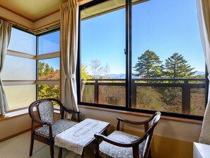 [Lake side]Japanese room 8 tatami mats + Hiroen | In-room safe, soundproofing, free WiFi, bed sheets - Suzuranso (Komagane)