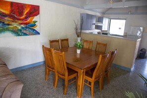 BHU 6 | In-room dining