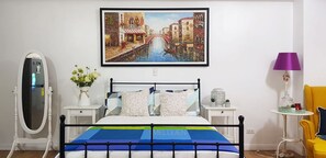 1 bedroom, in-room safe, iron/ironing board, free WiFi