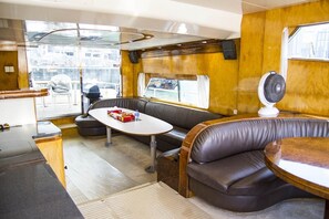 Signature-Zimmer | Wohnbereich | Flachbildfernseher