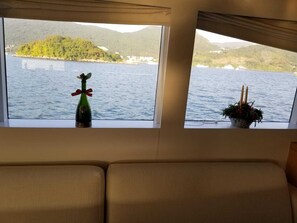 Deluxe-Haus | Wohnbereich | Flachbildfernseher