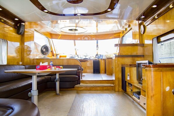 Signature-Zimmer | Wohnbereich | Flachbildfernseher