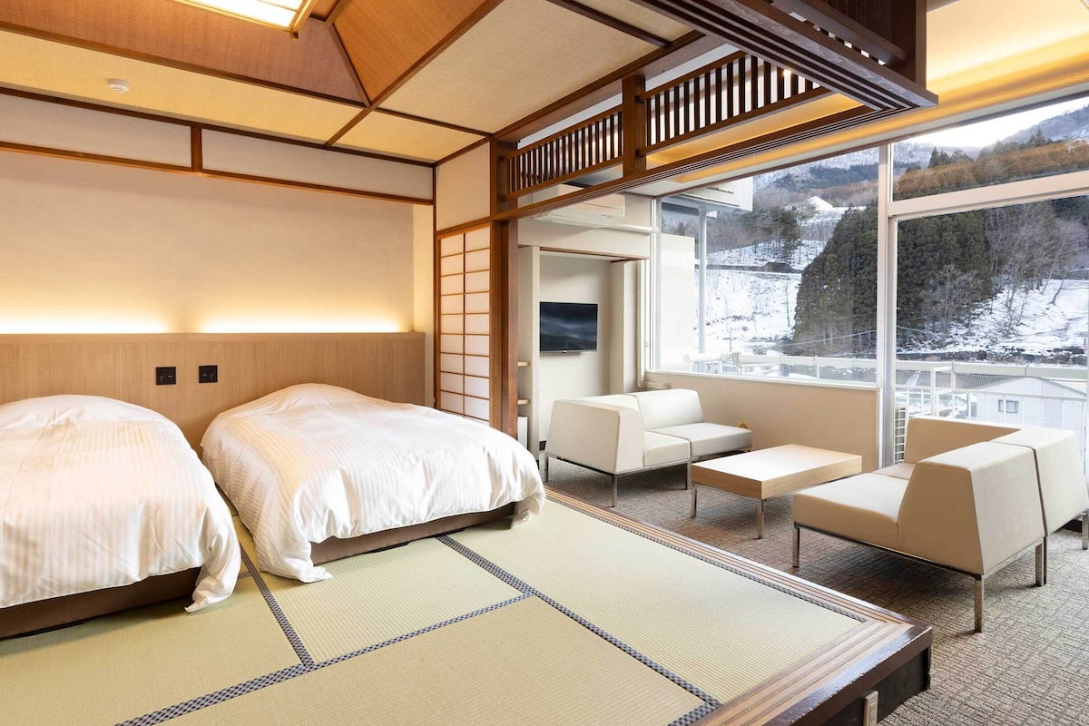 Chambre Standard, non-fumeurs, salle de bains commune (Japanese-Style Twin Beds) | Draps fournis