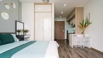 1 bedroom, iron/ironing board, WiFi, bed sheets