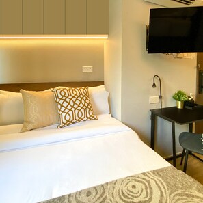 Quad room, 9 hours: 22:00-07:00 | Desk, free WiFi - ST Signature Bugis Beach, SHORT OVERNIGHT, 8 hours: 11PM-7AM (Singapore)