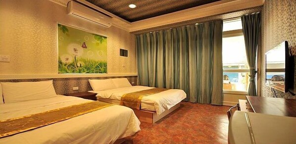 Mobiliario individual, escritorio, wifi gratis