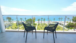 Suite, terras | Uitzicht vanaf balkon