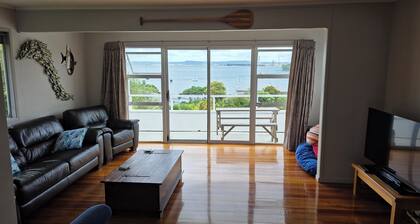 Come and Relax @ Rose's Retreat (with WIFI)