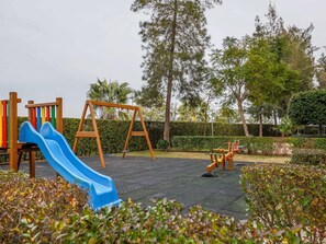 Children’s area - Sensational Apt 2 Bed 2 baths 4 pax Aljarafe Metro (San Juan de Aznalfarache)