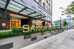 Exterior detail - Thai Anh House - Saigon Royal (Ho Chi Minh City)