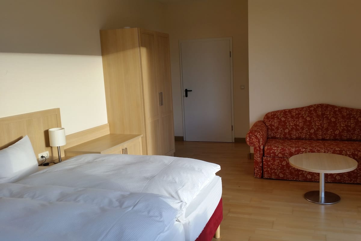 Dreibettzimmer | 1 Schlafzimmer, Schreibtisch, Verdunkelungsvorhänge, kostenloses WLAN