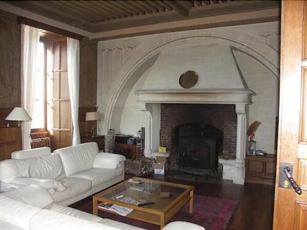 Interior - Chateau du Donjon (Drumettaz-Clarafond)