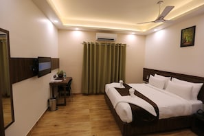 Individually decorated, individually furnished, laptop workspace - The Ventura Grand Hotel (Bengaluru)