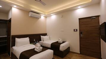 Standaard Twin kamer | Individueel gedecoreerd, individueel gemeubileerd, een laptopwerkplek