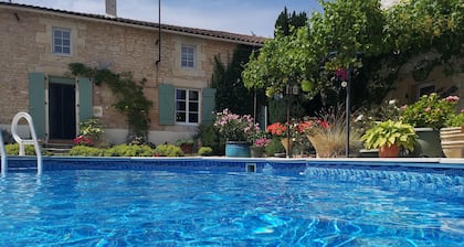 Luxurious private gite with pool, terrace, large gardens, golf simulator and gym
