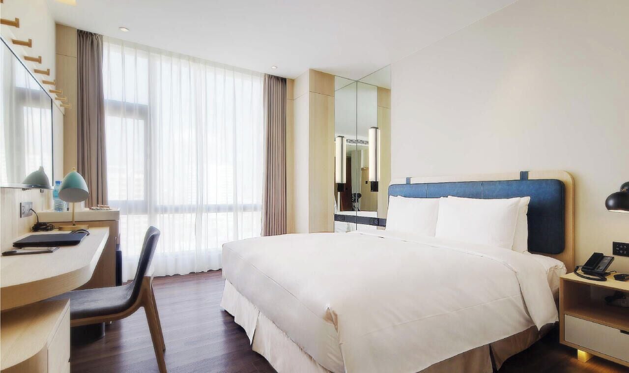 Down comforters, in-room safe, desk, laptop workspace