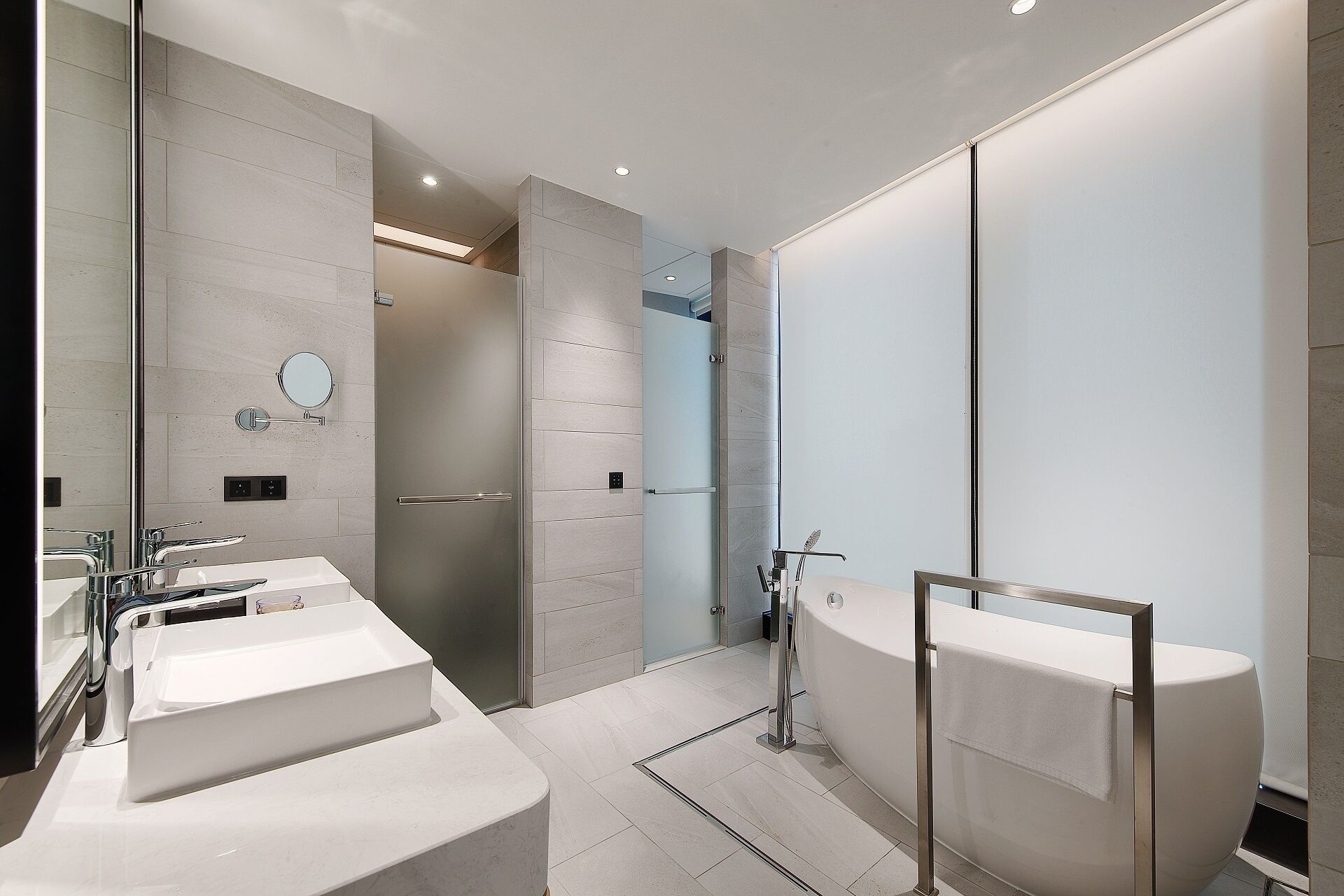 superior quadruple room | bathroom | hair dryer, bidet, towels, shampoo
