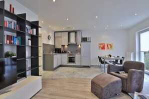 Fridge, dishwasher, coffee/tea maker, electric kettle
