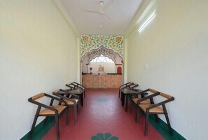 Lobby sitting area - Anand Mahal Resort & Spa (Amer)