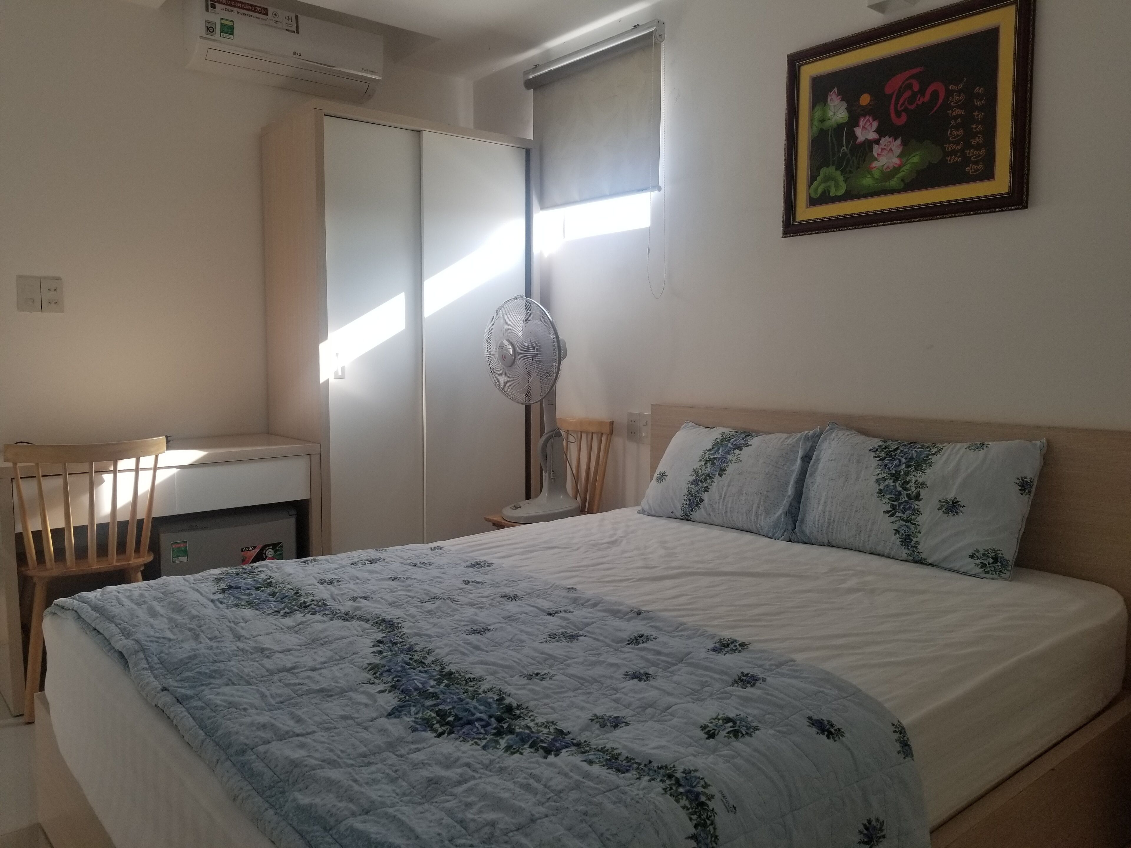 Habitación estándar doble | Ropa de cama de alta calidad y colchones con acolchado adicional