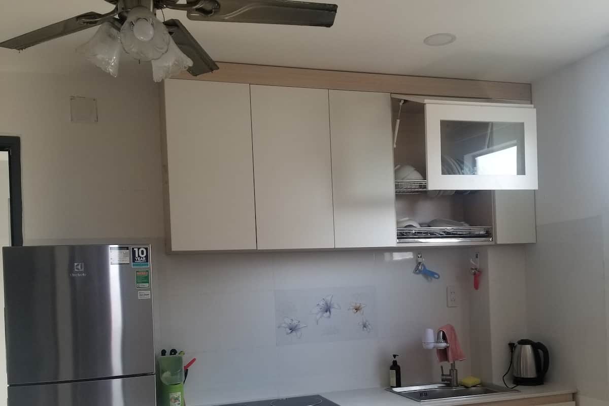Apartment, 2 Bedrooms | Private kitchen